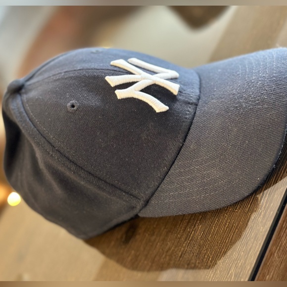 Navy New York Yankees Cap : Child-Youth - Picture 6 of 6
